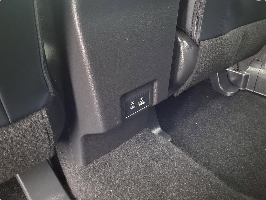 Used 2025 Mitsubishi Eclipse Cross SE image 24