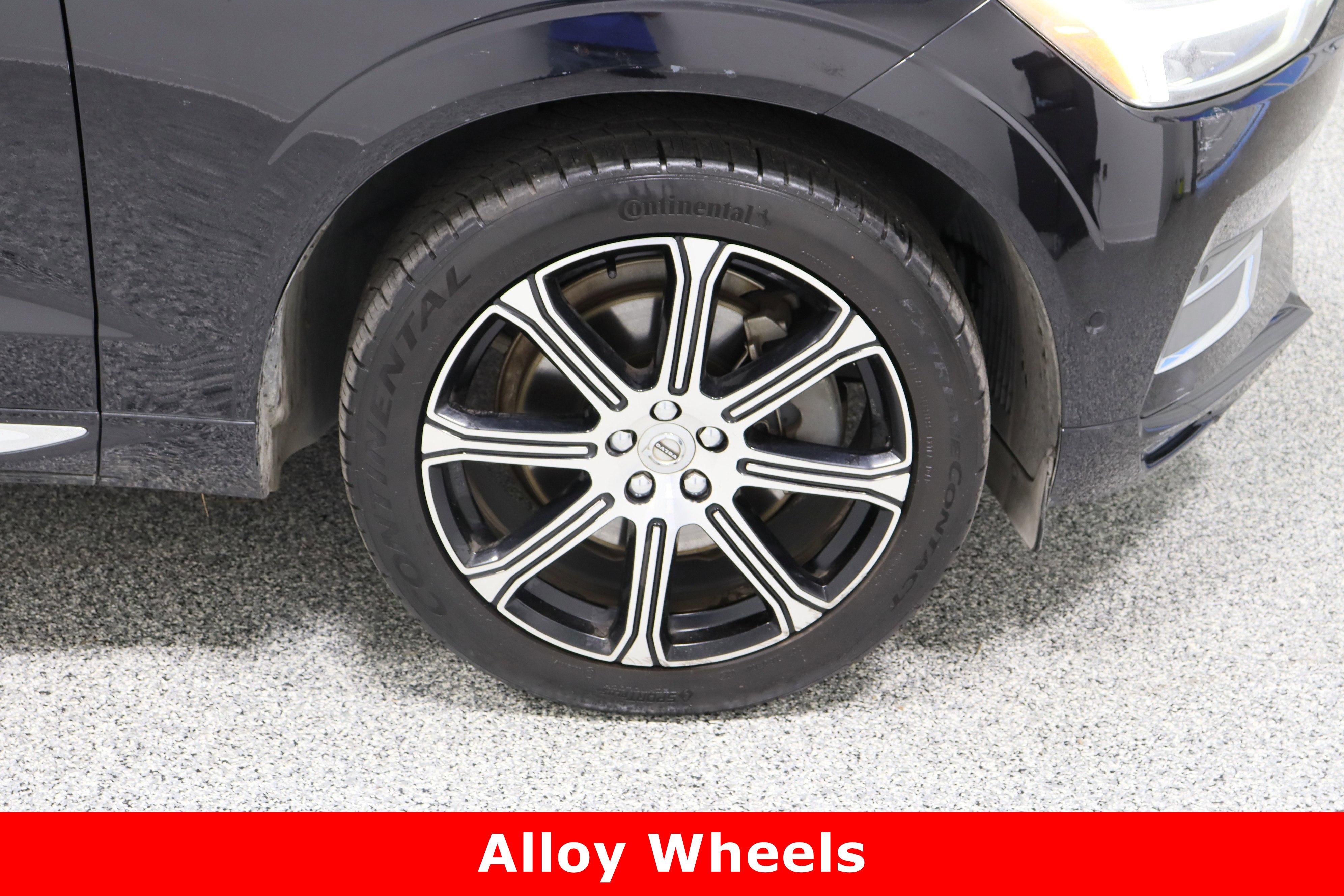 Used 2018 Volvo XC60 T6 Inscription w/ Convenience Package image 5