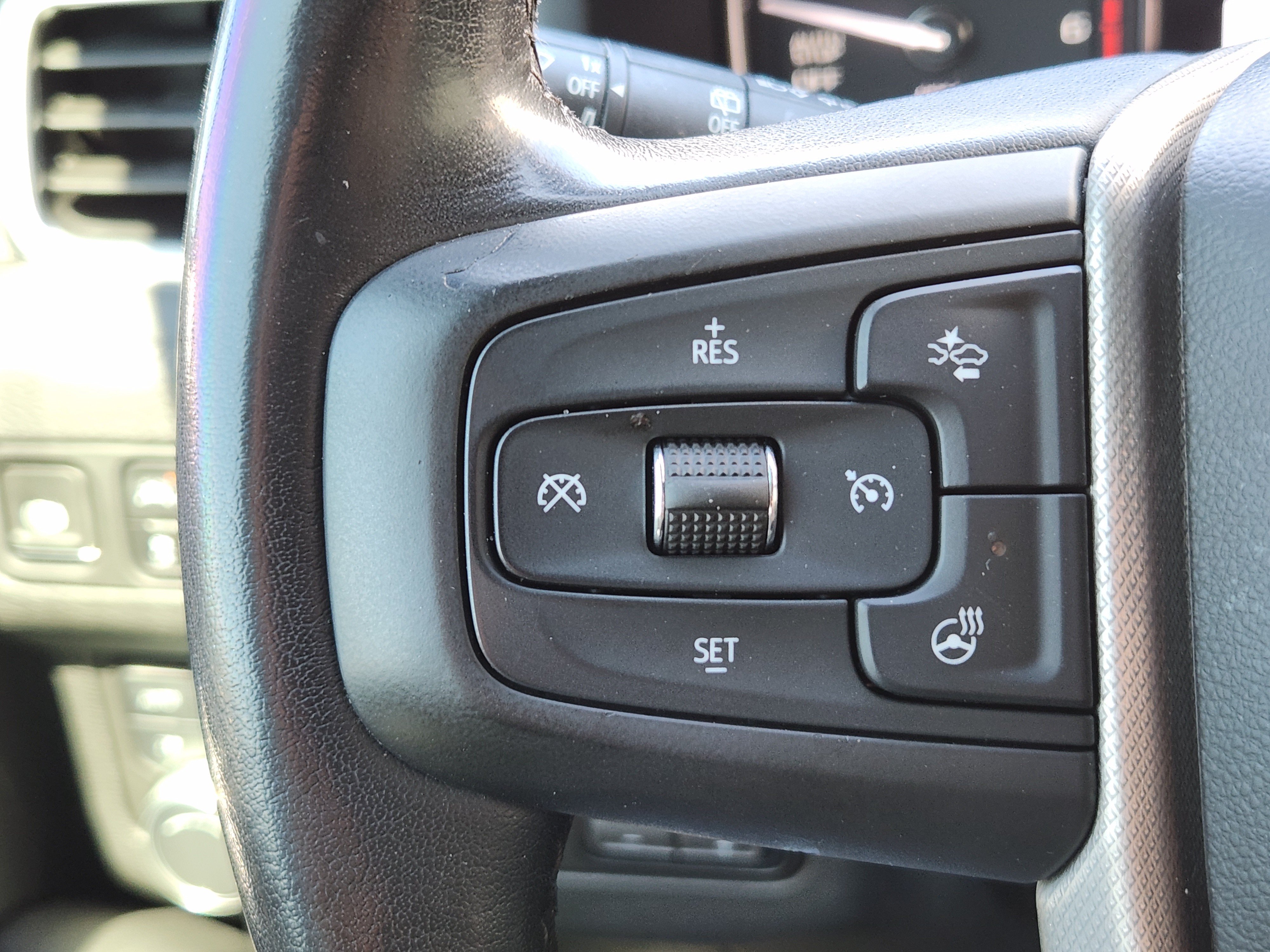 Used 2021 GMC Yukon XL Denali w/ Denali Premium Package AWD/4WD image 30