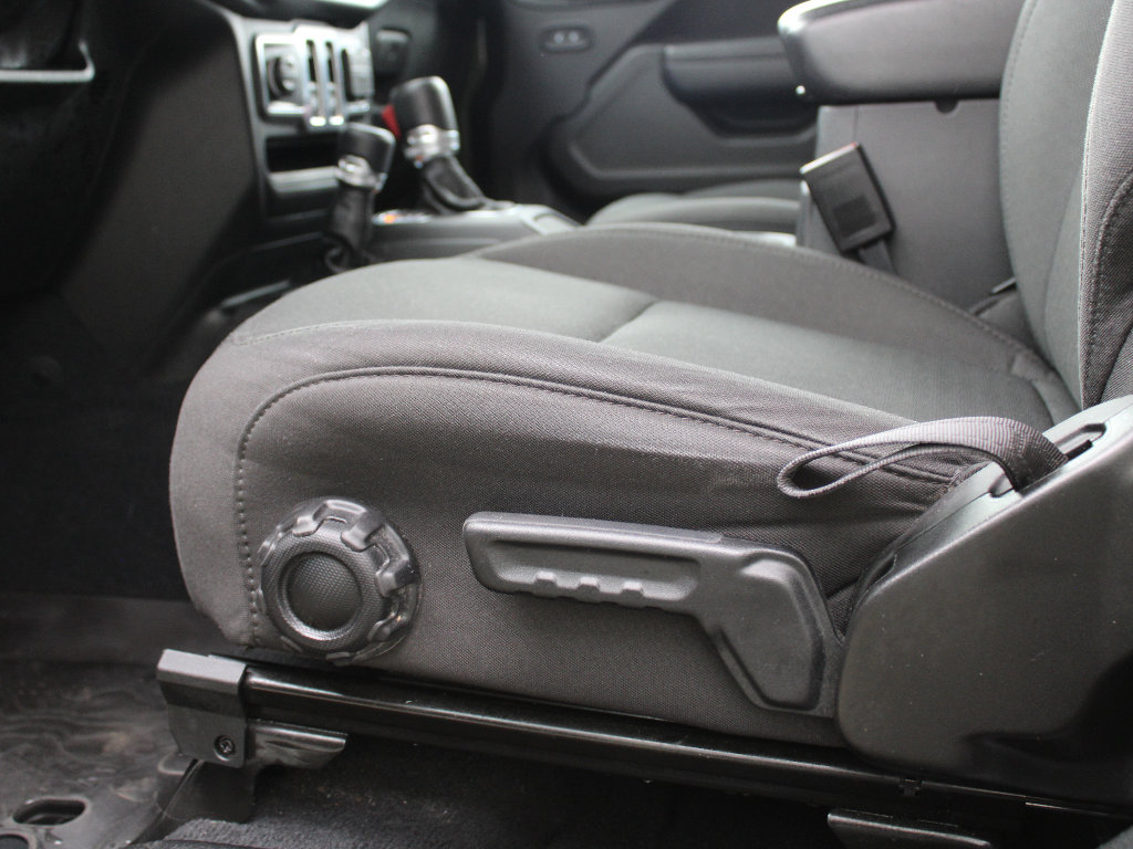 Certified 2023 Jeep Wrangler Sport S image 13