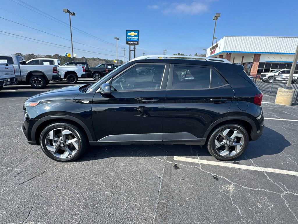 Used 2024 Hyundai Venue SEL image 9