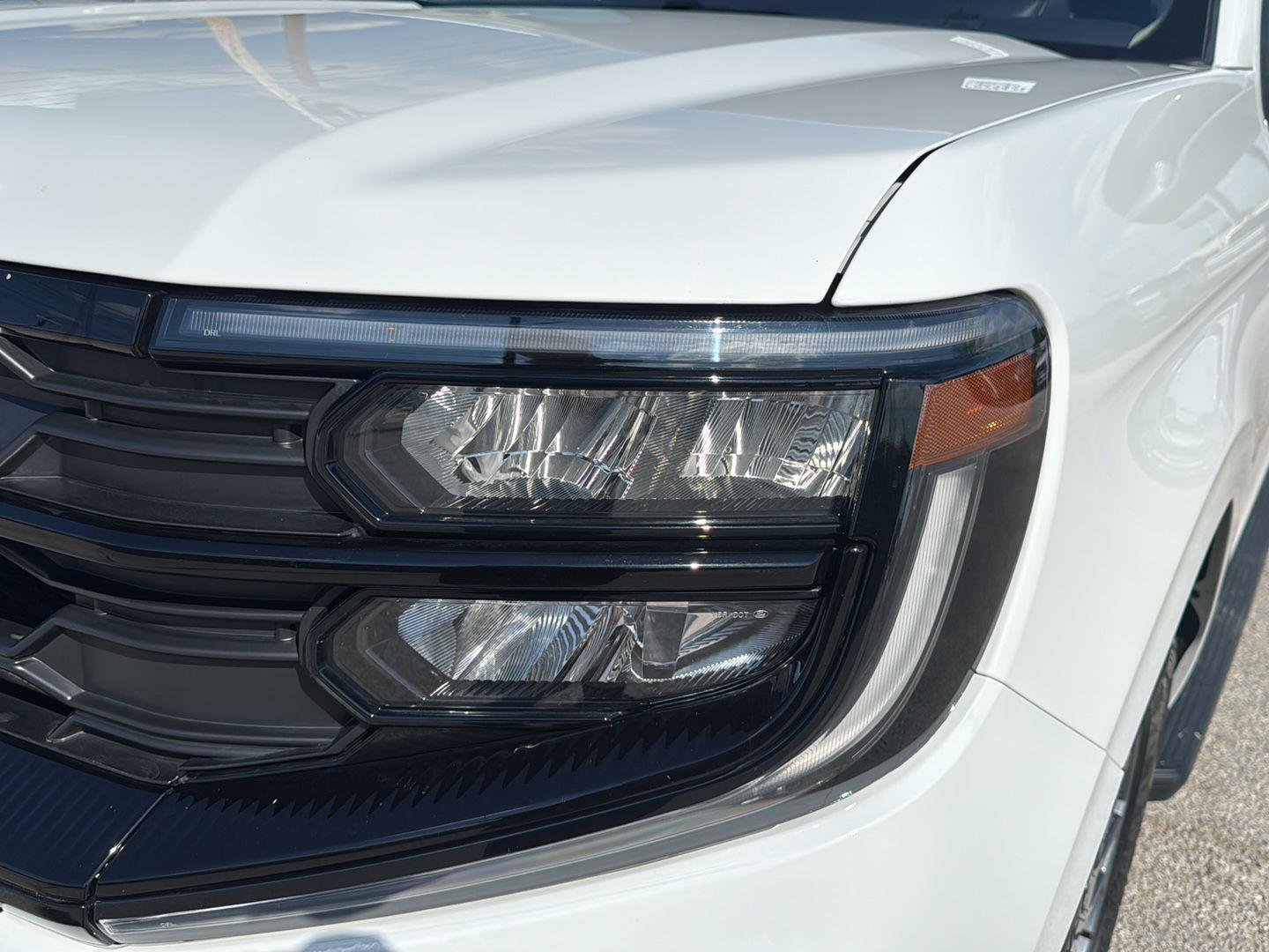 Used 2025 Ford Expedition Active image 11