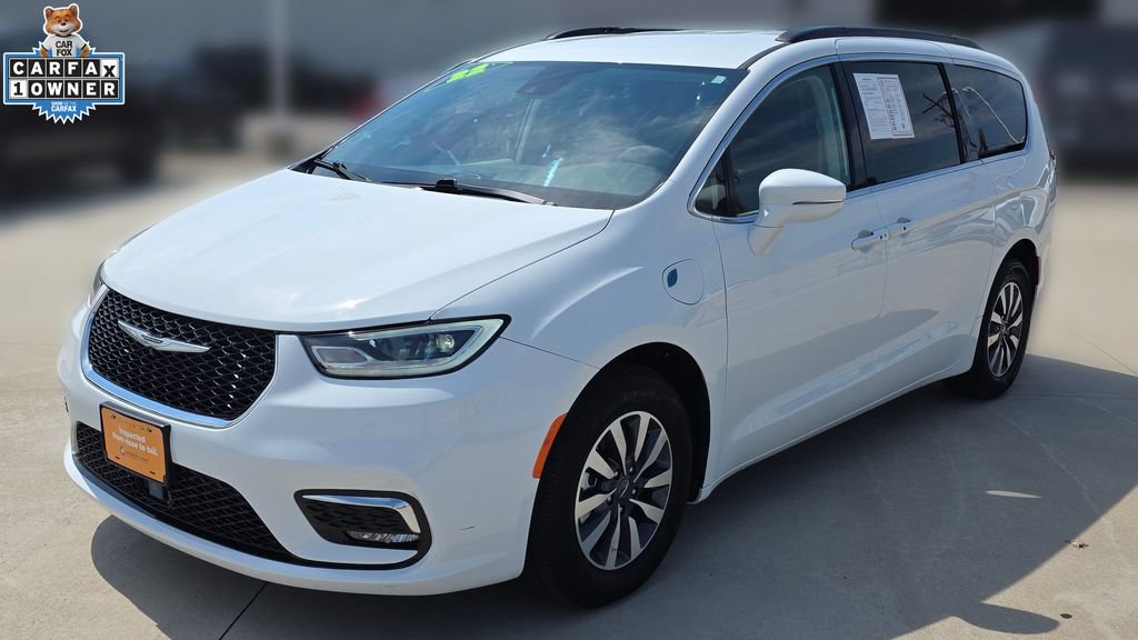 Used 2022 Chrysler Pacifica Touring-L