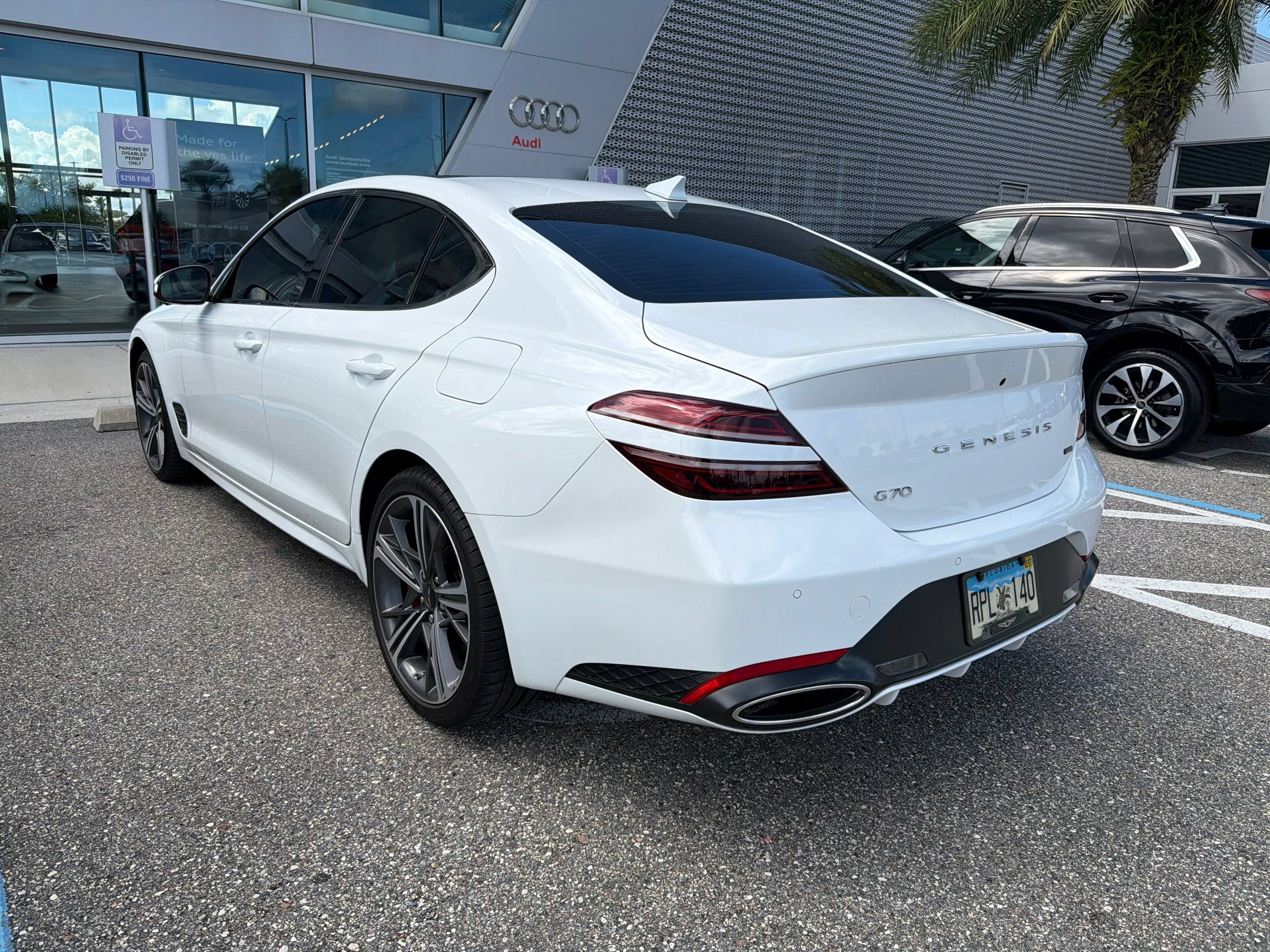 Used 2025 Genesis G70 3.3T Advanced w/ Sport Prestige Package RWD image 4