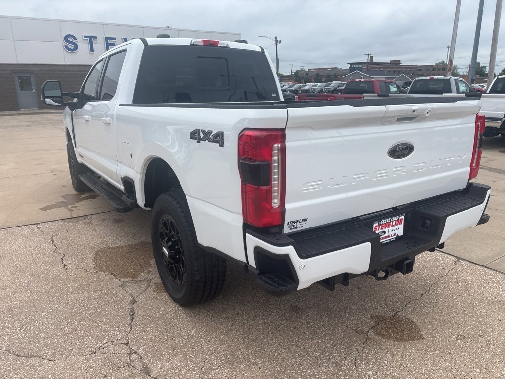 New 2025 Ford F250 Lariat w/ Black Appearance Package image 8
