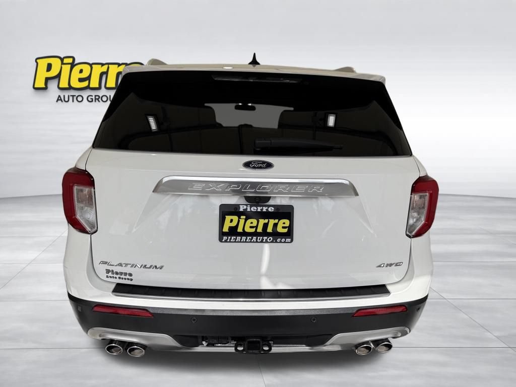 Used 2022 Ford Explorer Platinum w/ Equipment Group 601A AWD/4WD image 3