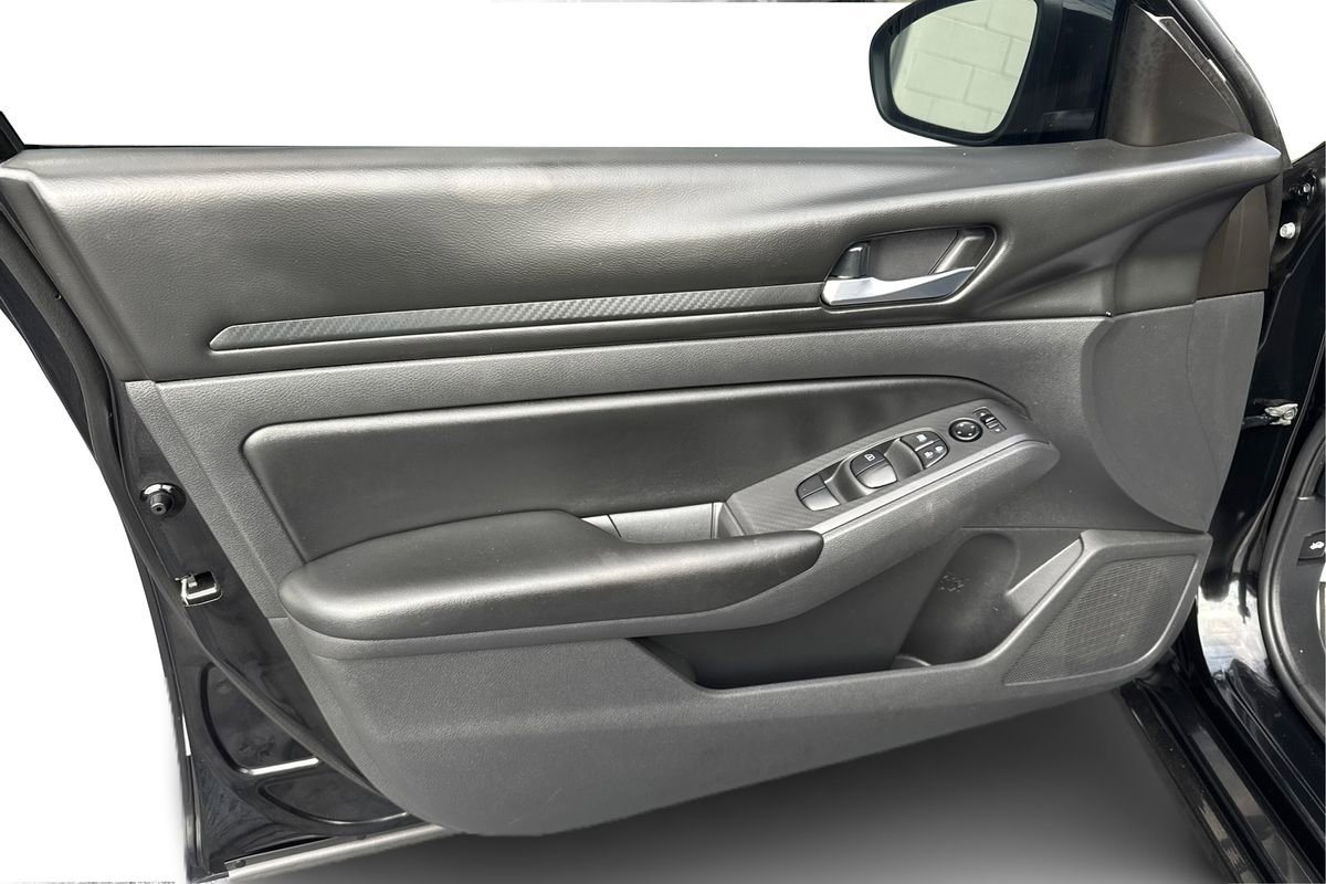 Used 2021 Nissan Altima 2.5 S image 18