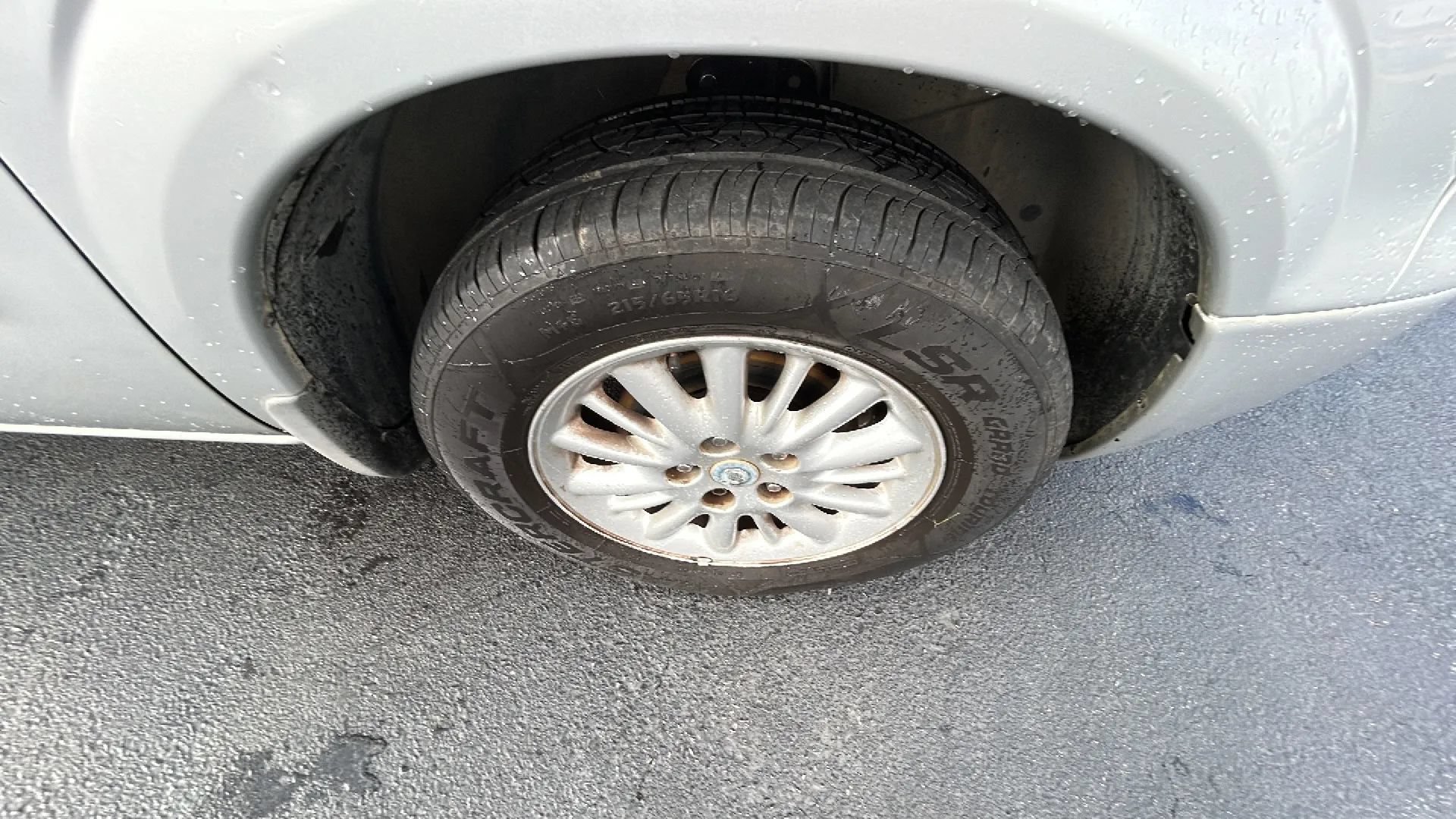 Used 2004 Chrysler Town & Country Touring FWD image 41
