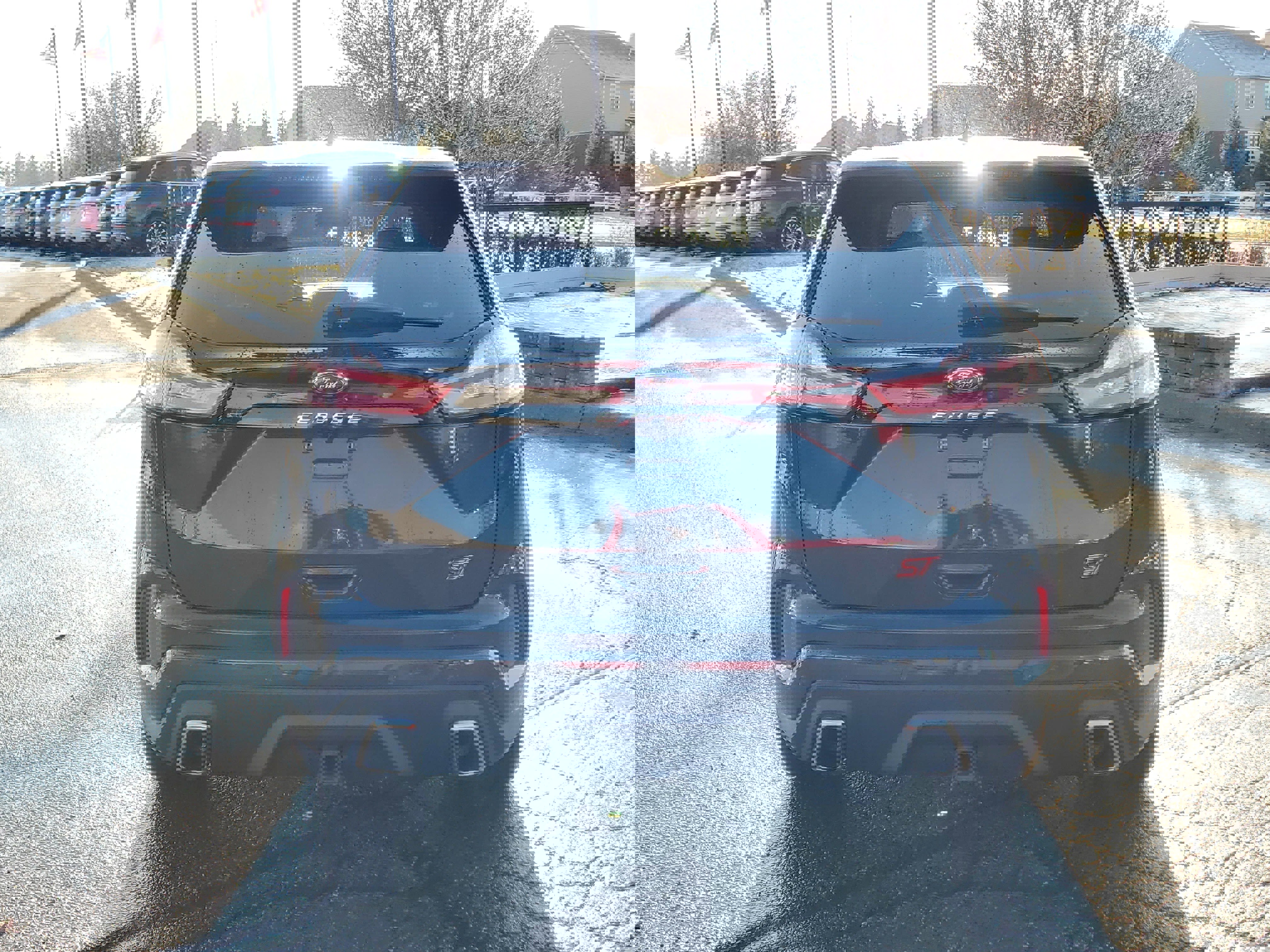 Used 2021 Ford Edge ST w/ Equipment Group 401A image 5