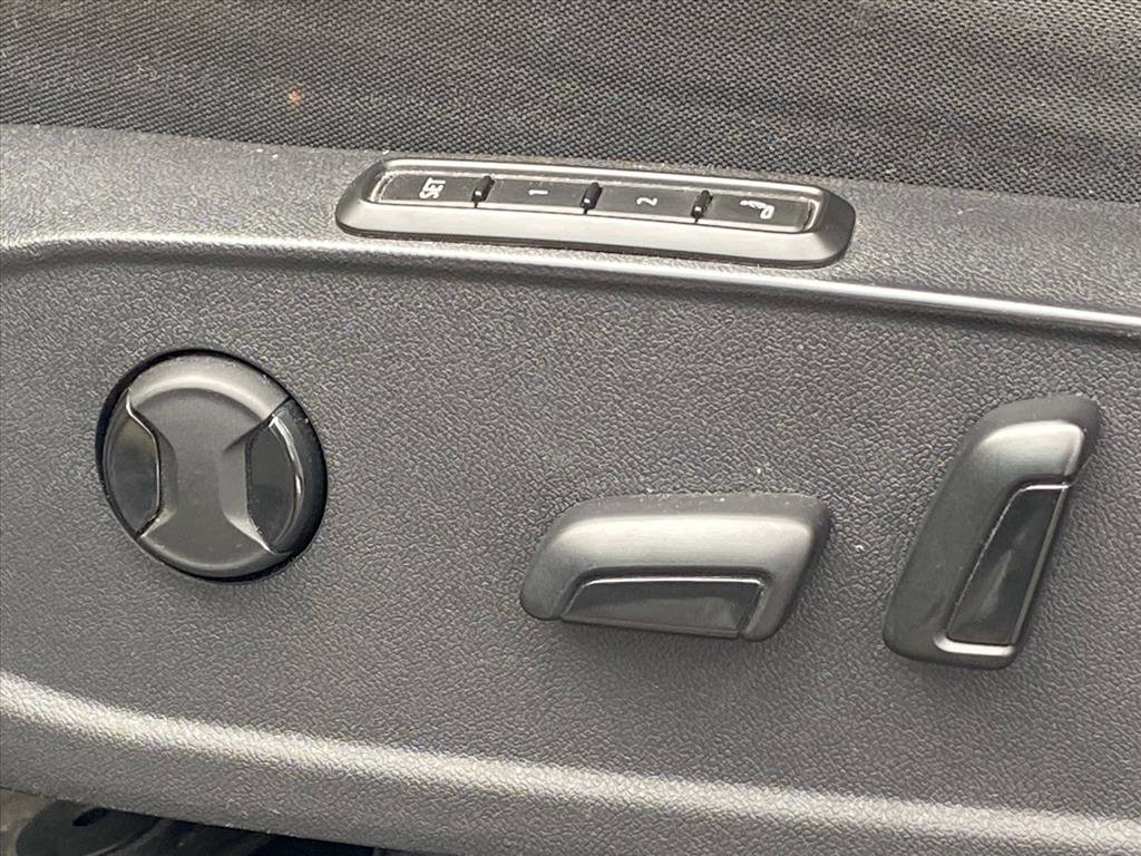 Used 2021 Volkswagen ID.4 Pro S image 11