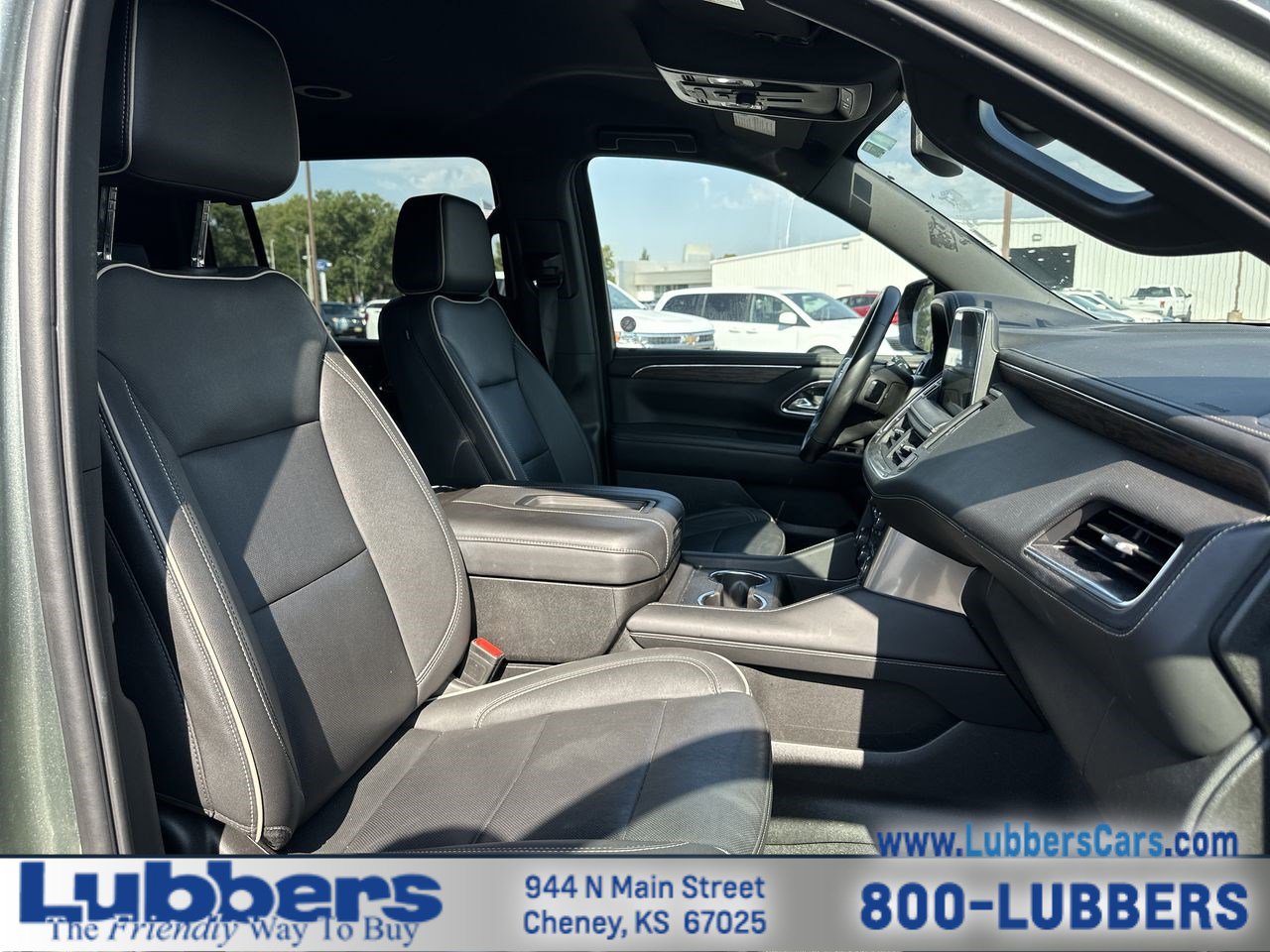 Used 2023 Chevrolet Suburban Premier image 23