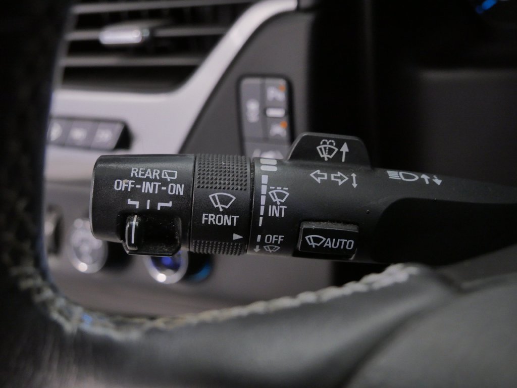 Used 2017 Chevrolet Suburban Premier AWD/4WD image 22
