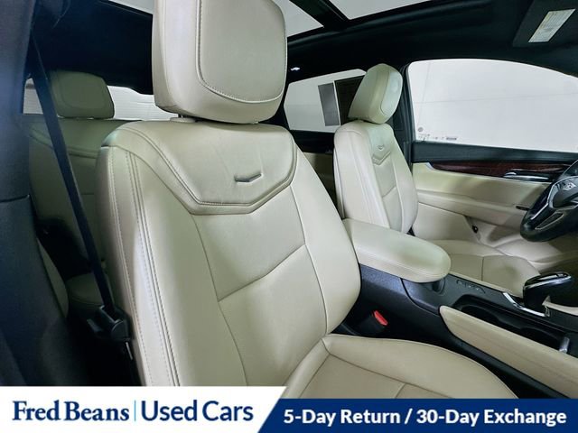 Used 2018 Cadillac XT5 Luxury w/ Driver Awareness Package image 31