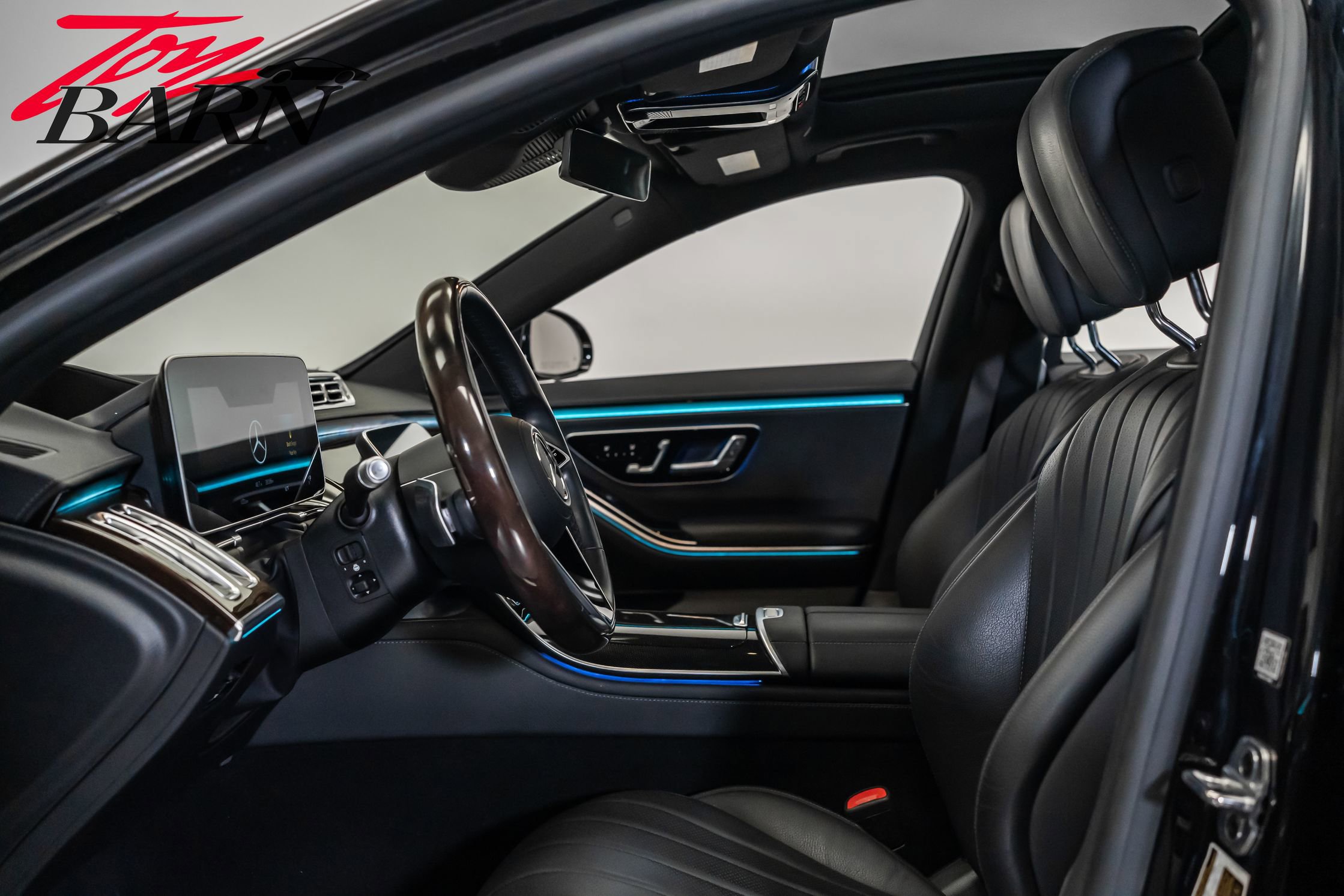 Used 2022 Mercedes-Benz S 500 4MATIC w/ 3D Technology Package image 27