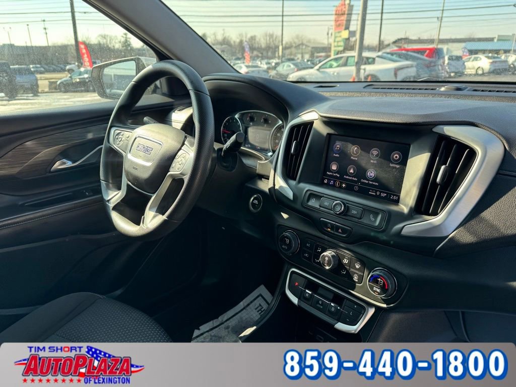 Used 2023 GMC Terrain SLE w/ Driver Convenience Package image 41