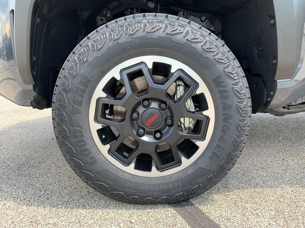 New 2026 Toyota Tacoma TRD Off-Road AWD/4WD image 31