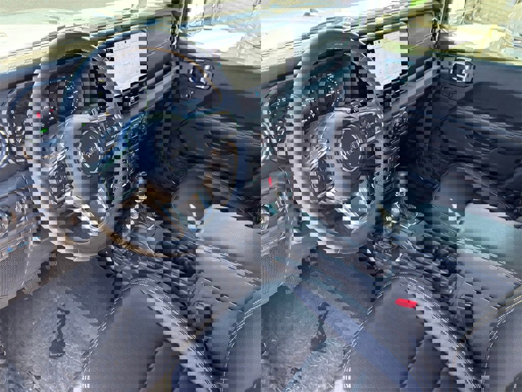 Used 2024 Jeep Wrangler Unlimited Sahara image 14