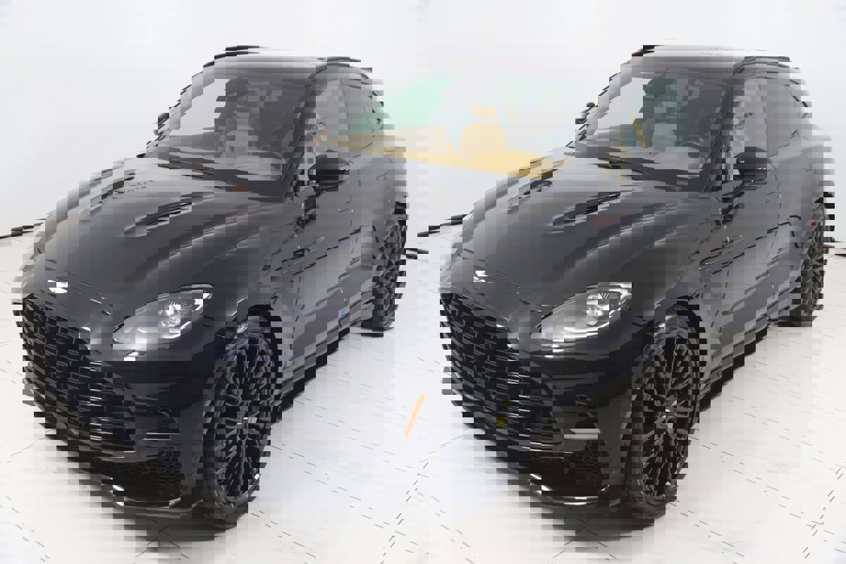 Used 2023 Aston Martin DBX 707 image 34