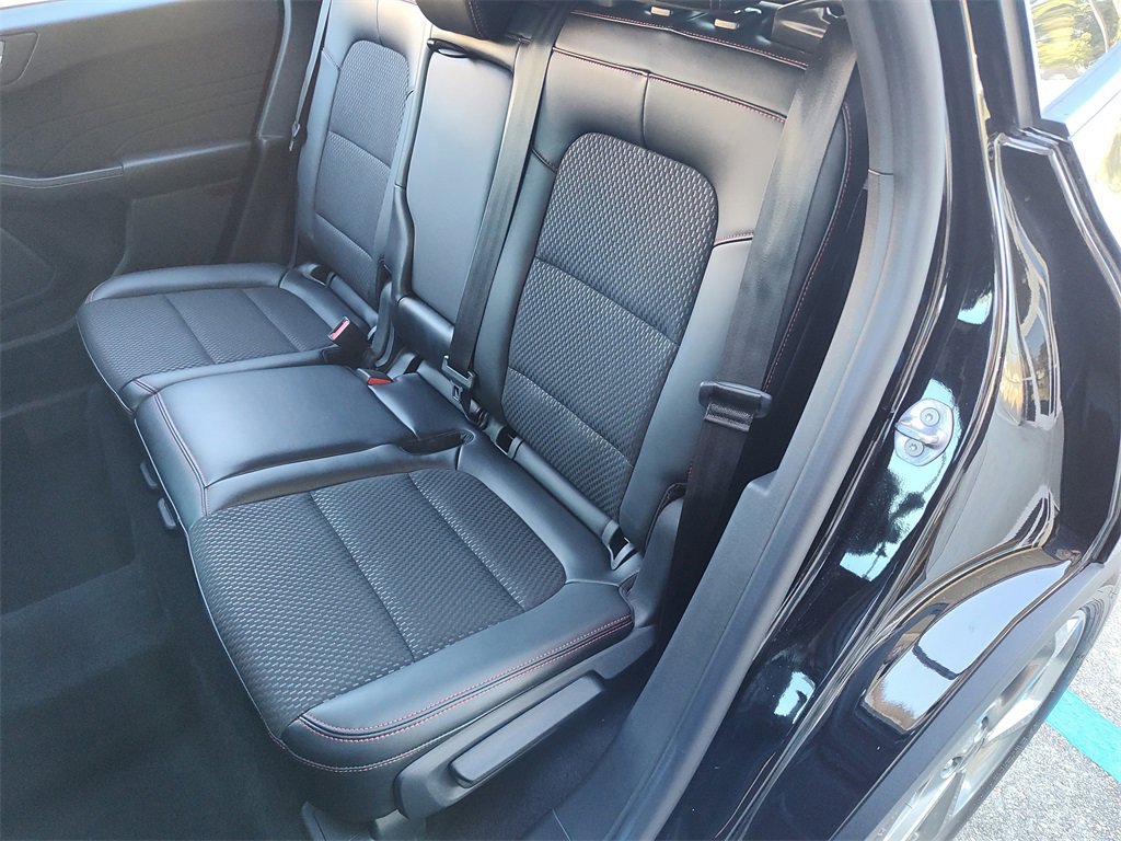 Used 2025 Ford Escape ST-Line image 34