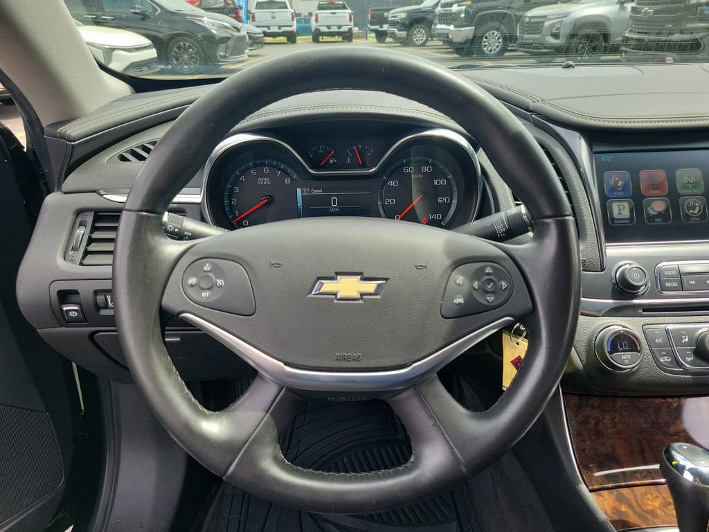 Used 2015 Chevrolet Impala LT w/ Convenience Package FWD image 24