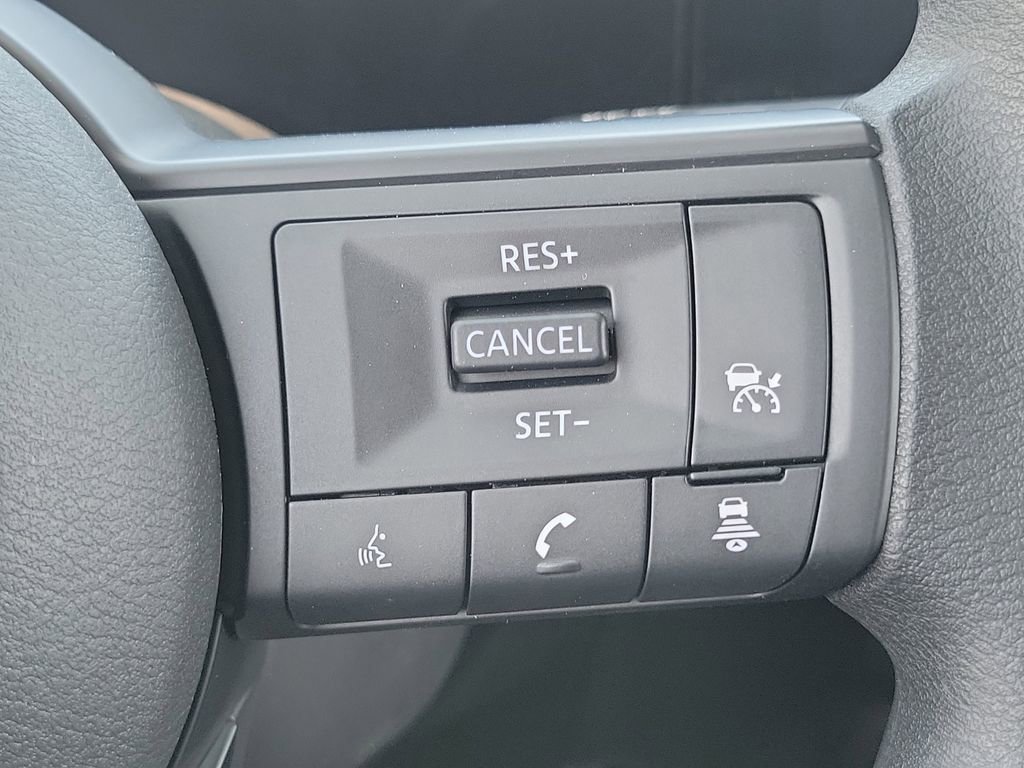 New 2026 Nissan Kicks SV w/ Charging Package FWD image 6