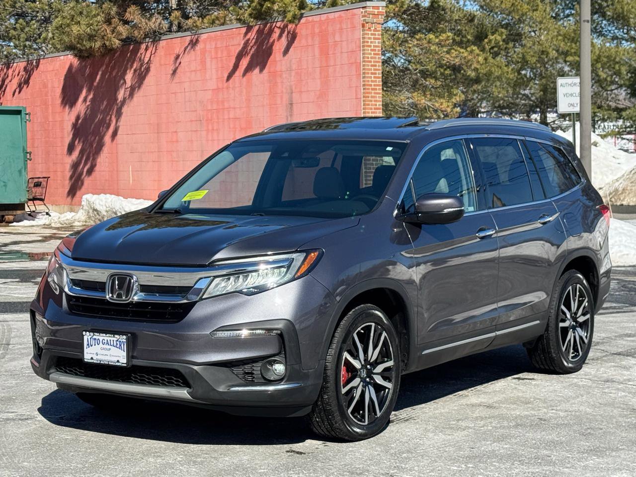 Used 2020 Honda Pilot Touring image 3