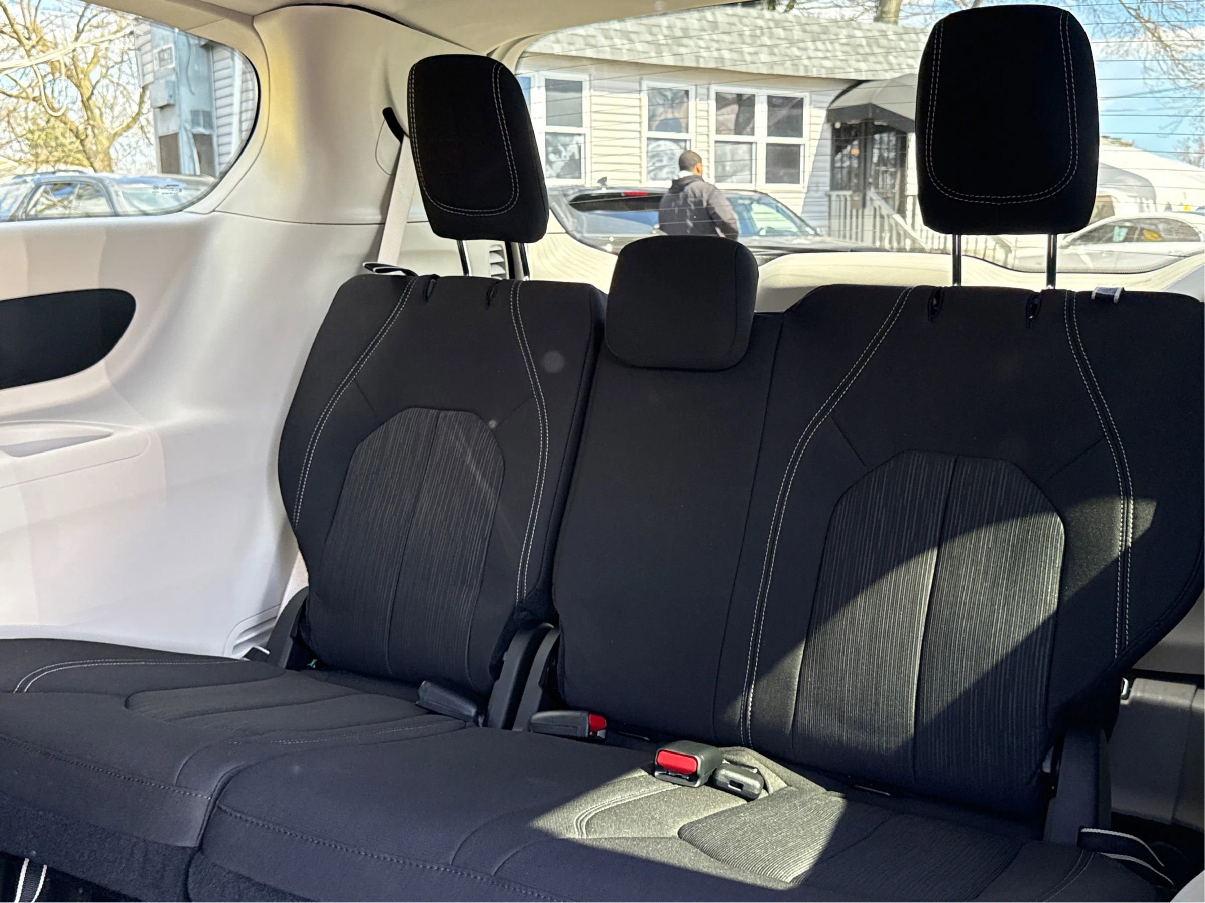 Used 2024 Chrysler Voyager LX FWD image 39