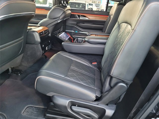 Certified 2024 Jeep Grand Wagoneer L Series III image 16