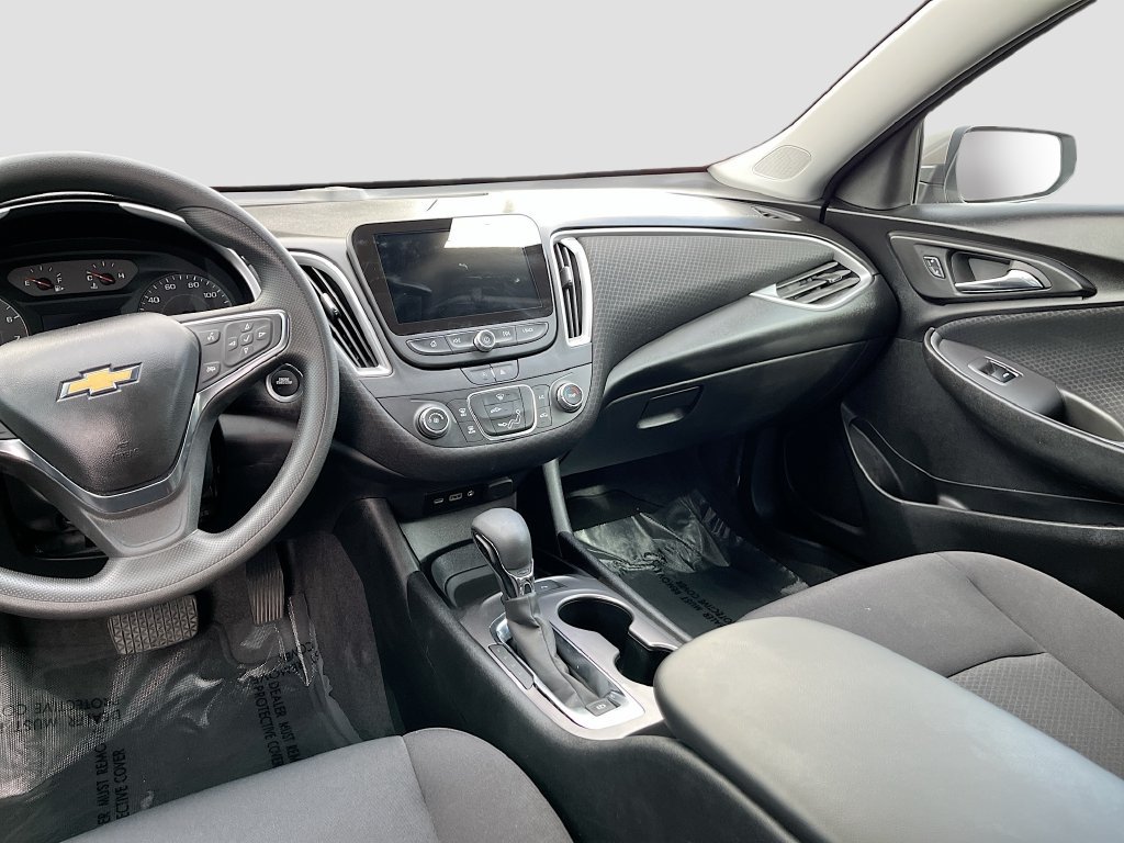 Used 2025 Chevrolet Malibu LS FWD image 23