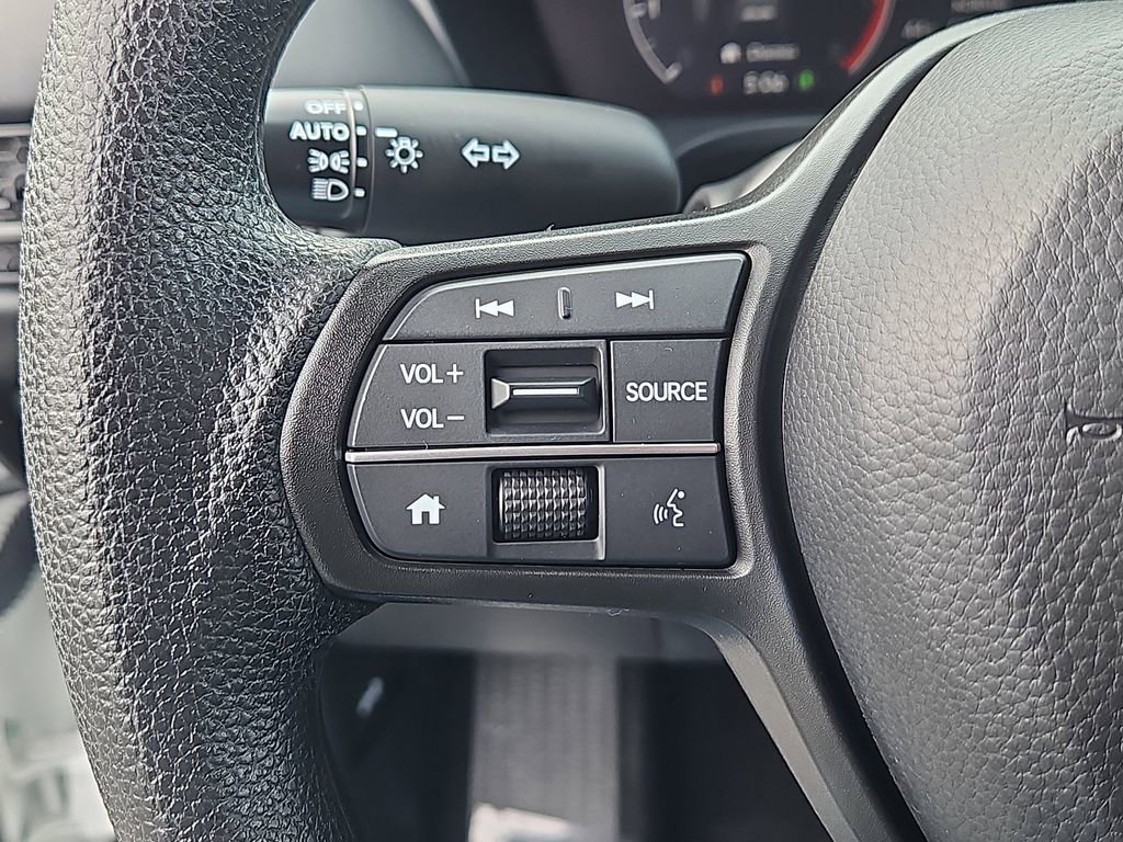 Certified 2023 Honda HR-V LX image 18