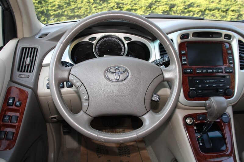 Used 2007 Toyota Highlander Limited AWD/4WD image 17