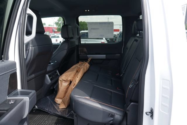 New 2026 Ford F550 4x4 Crew Cab image 22