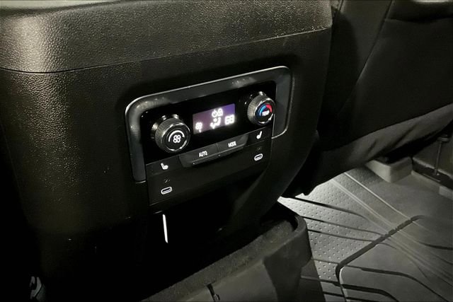 Certified 2025 Chevrolet Tahoe High Country AWD/4WD image 25