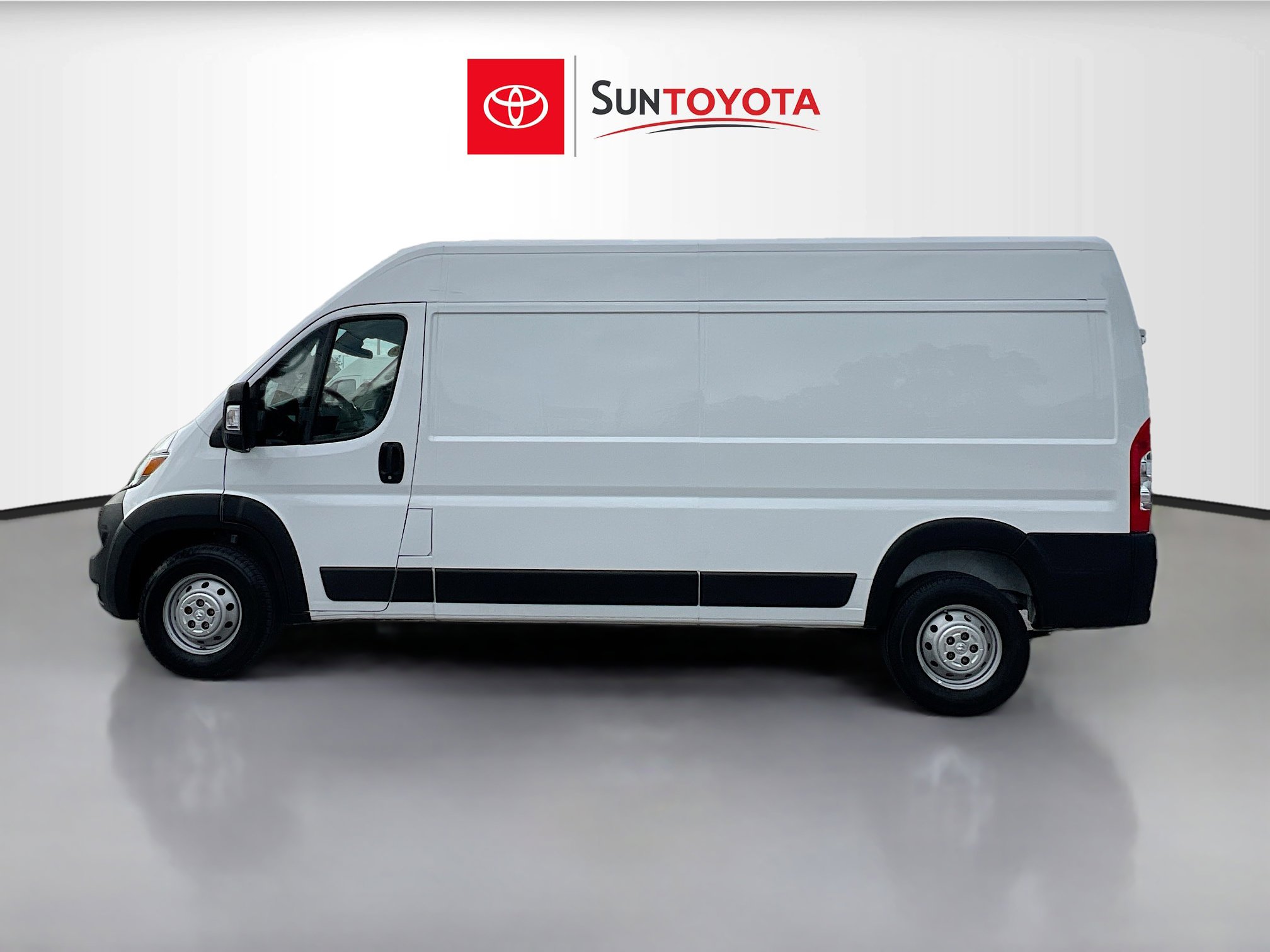 Used 2023 RAM ProMaster 2500 FWD image 7