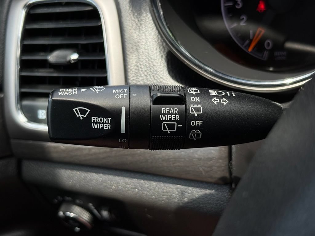 Used 2018 Jeep Grand Cherokee Laredo RWD image 32