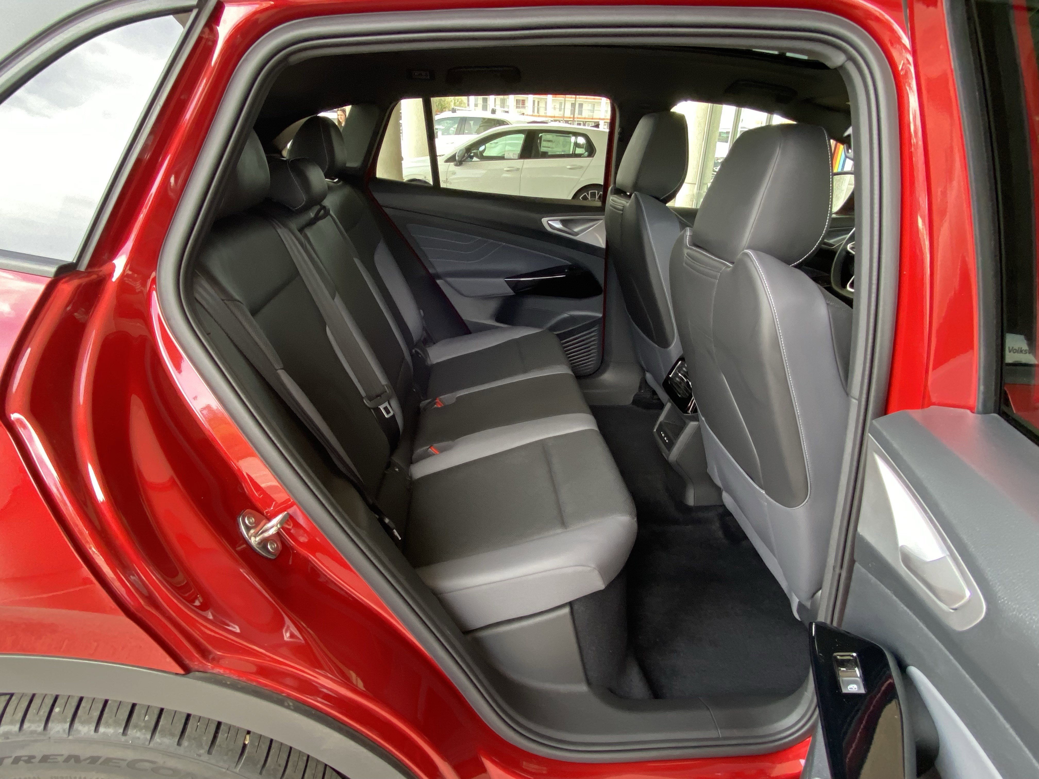 Used 2023 Volkswagen ID.4 Pro S RWD image 32