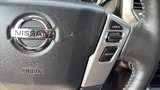 Used 2016 Nissan Titan PRO-4X AWD/4WD image 15