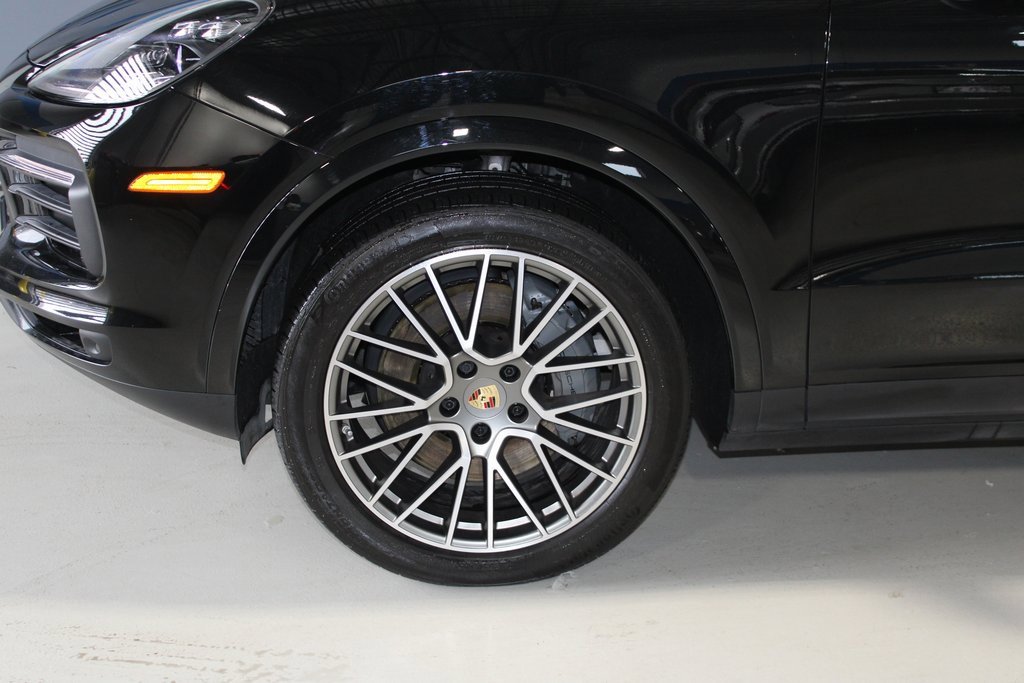 Used 2023 Porsche Cayenne S image 7