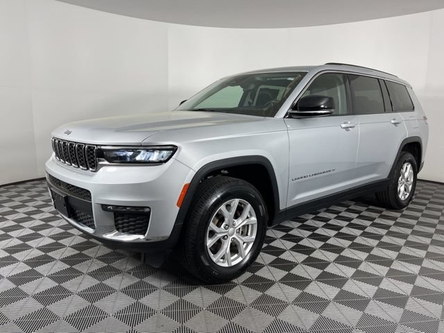 Used 2023 Jeep Grand Cherokee L Limited AWD/4WD image 6