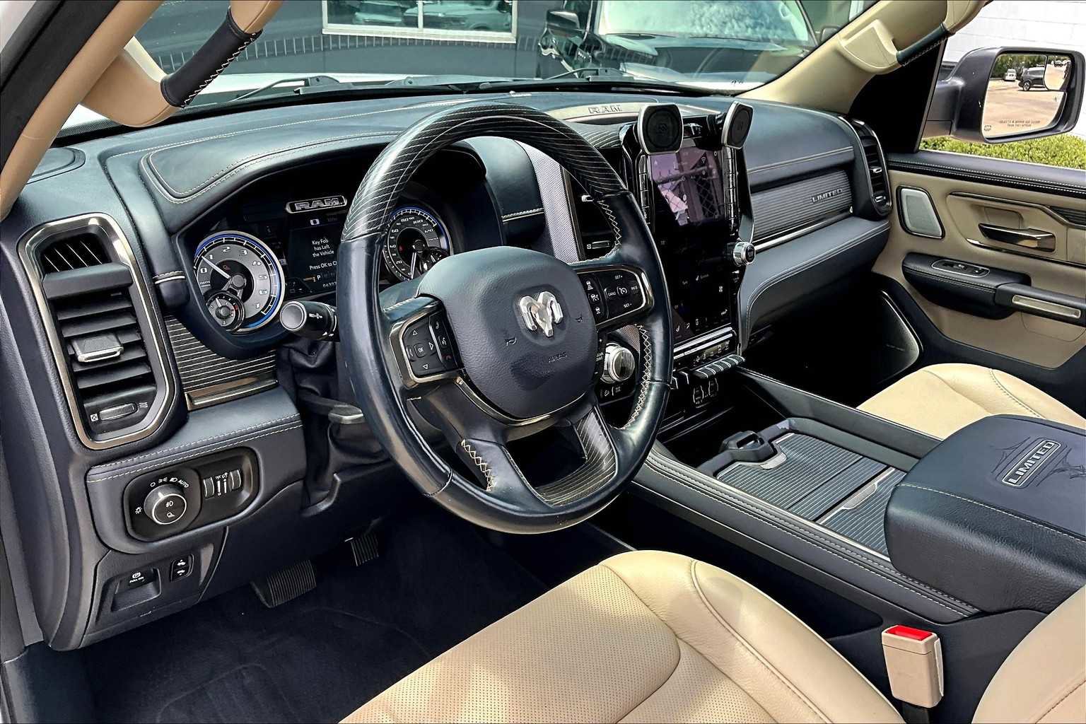 Used 2020 RAM 1500 Limited image 31