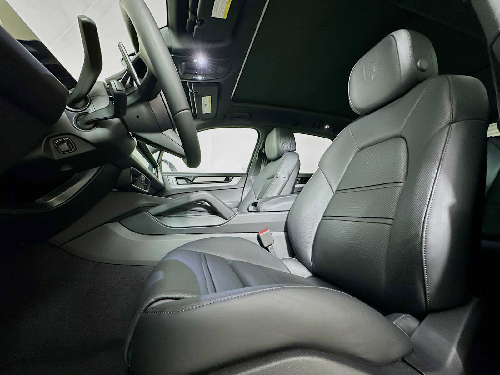 New 2026 Porsche Cayenne image 5