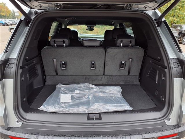 New 2026 Chevrolet Traverse LT w/ Driver Confidence Package image 21