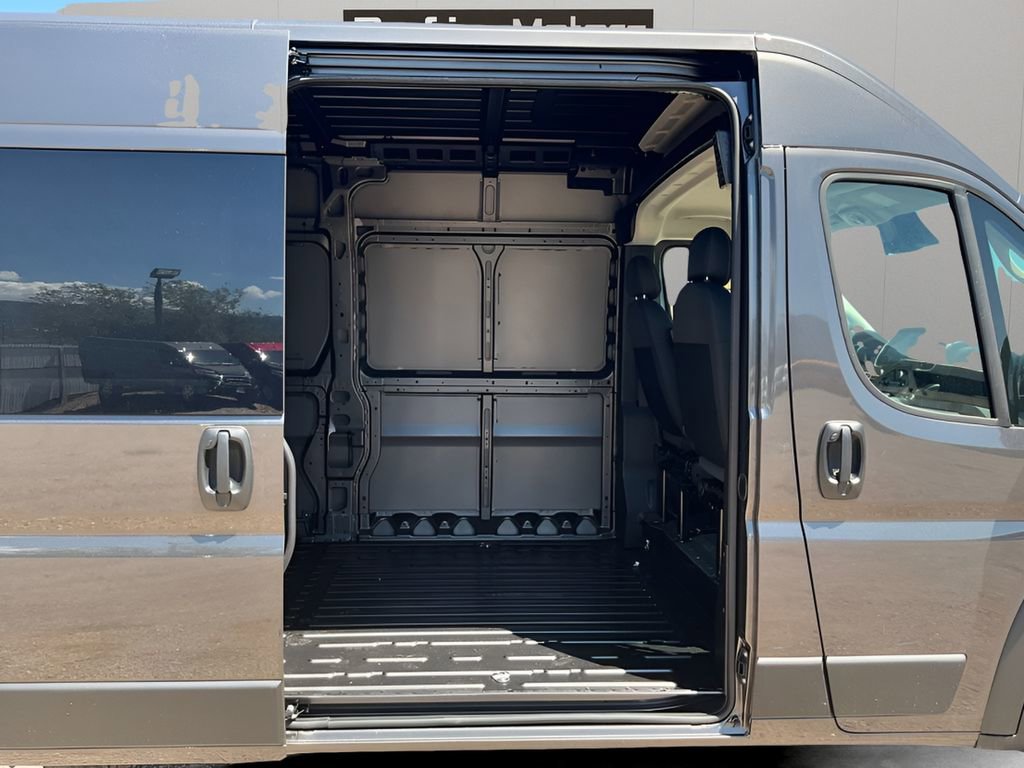 New 2025 RAM ProMaster 1500 w/ Quick Order Package 22G SLT image 7