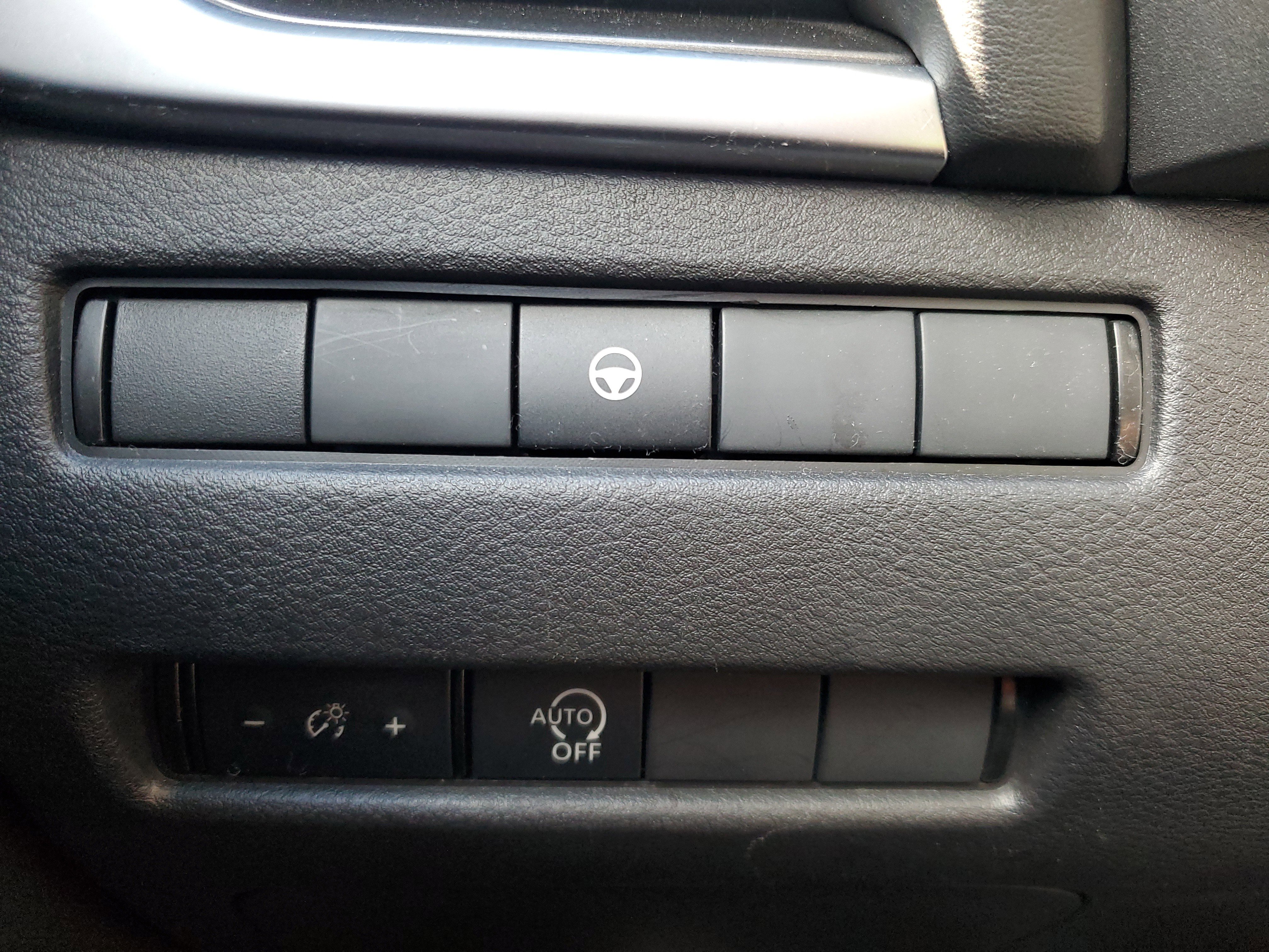 Certified 2023 Nissan Rogue SV image 29