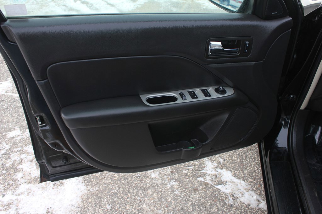 Used 2011 Ford Fusion SEL w/ 302A Rapid Spec Order Code image 27