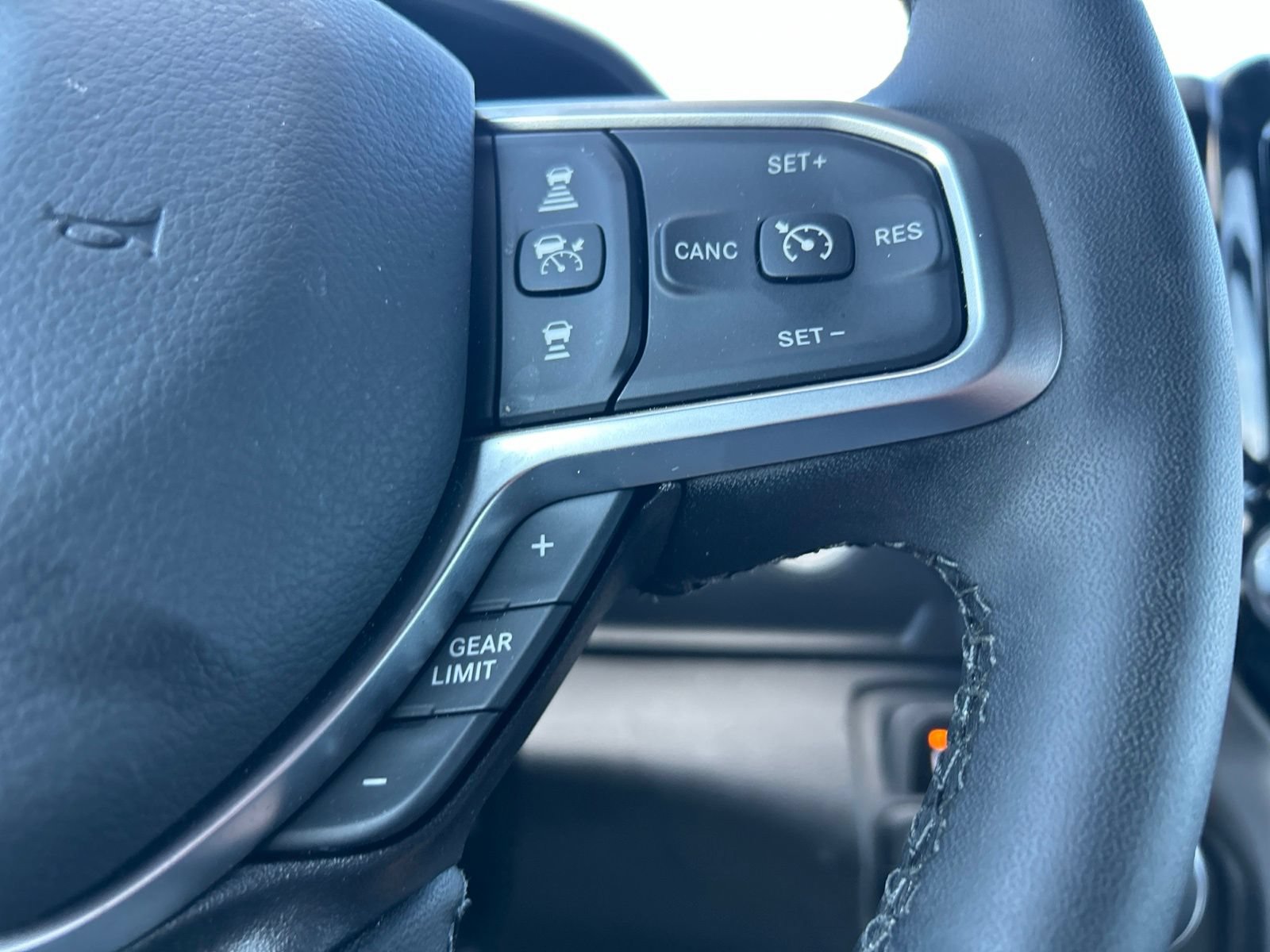 Used 2025 RAM 1500 Big Horn AWD/4WD image 15