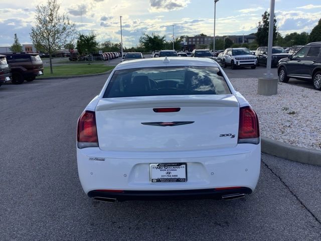 Used 2022 Chrysler 300 S RWD image 4