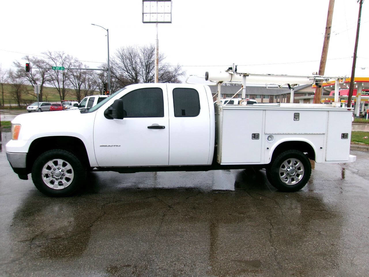 Used 2013 GMC Sierra 3500 W/T w/ Snow Plow Prep Package image 1