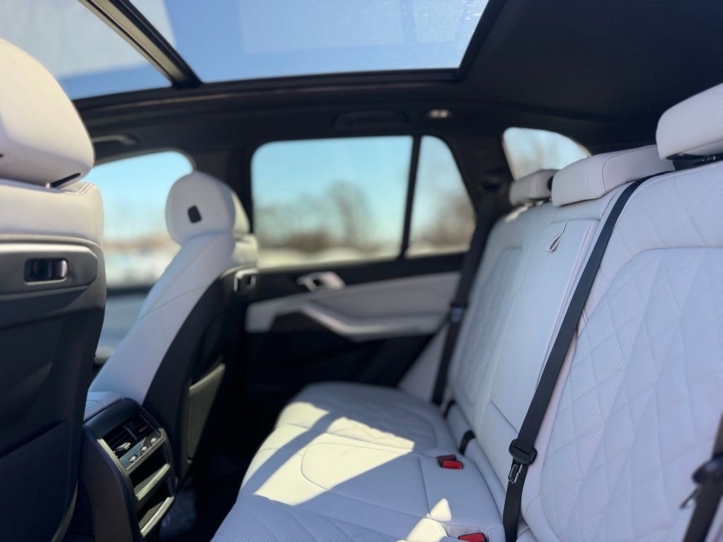 New 2026 BMW X5 xDrive40i w/ M Sport Package image 20