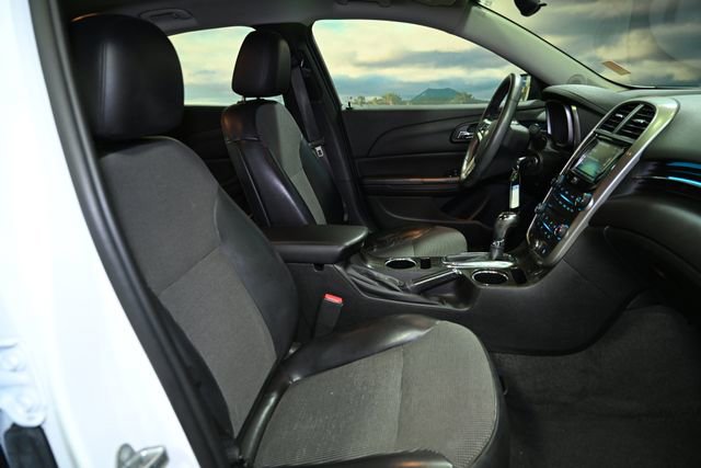 Used 2016 Chevrolet Malibu LT image 51